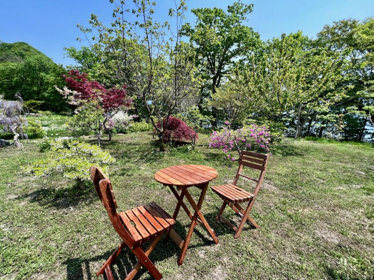 Yellow House By Lake Toya Toyako Exterior foto